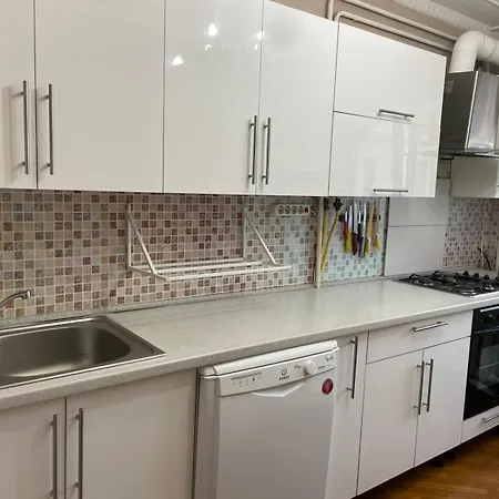 Guest house In Guest - комната в гостевой квартире