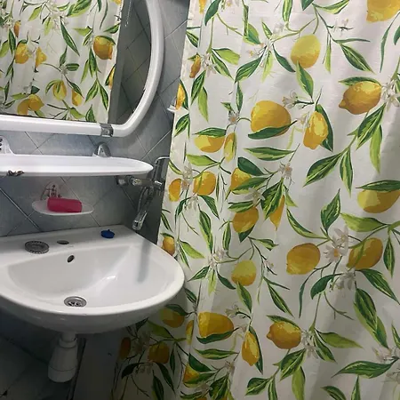 Guest house In Guest - комната в гостевой квартире Chisinau